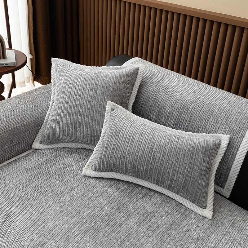 EasyCover-Kissenbezug aus Cord-Chenille — 1 Stück, Hellgrau Cord, auf einem Sofa