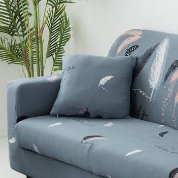 Stretch-Kissenbezüge 45 × 45 cm — 2er-Set, Graublau Federn, auf einem Sofa