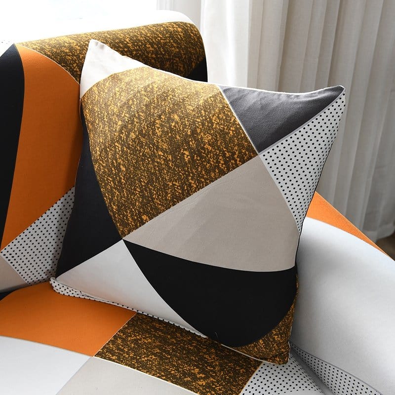 Wasserabweisende Kissenbezüge 45 × 45 cm — 2er-Set, Geometrisch Braun und Beige, auf einem Sofa